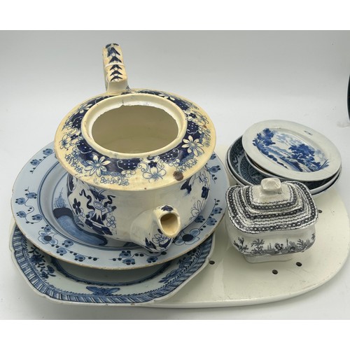 284 - A mixed lot of mainly 18th and19th century ceramics. To include: a tin glazed delft plate, a Chinese... 