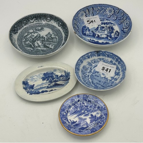 284 - A mixed lot of mainly 18th and19th century ceramics. To include: a tin glazed delft plate, a Chinese... 