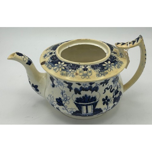 284 - A mixed lot of mainly 18th and19th century ceramics. To include: a tin glazed delft plate, a Chinese... 