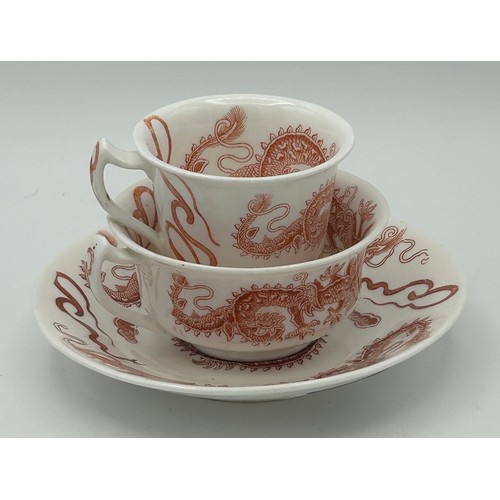 286 - A group of early 19th century transfer printed and hand-painted Spode cups and saucers, c. 1820. Sau... 