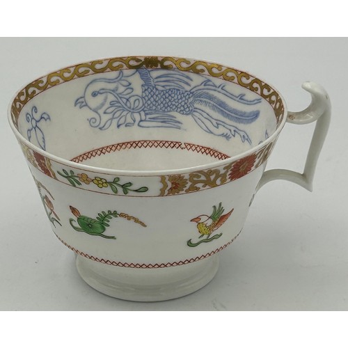 286 - A group of early 19th century transfer printed and hand-painted Spode cups and saucers, c. 1820. Sau... 