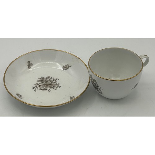 289 - A group of early 19th century bat printed cups and saucers, c. 1820. To include landscape scenes and... 