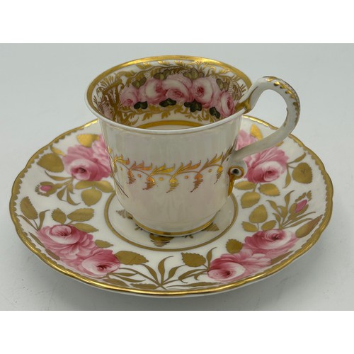 292 - A group of early 19th century hand-painted porcelain cups and saucers, c. 1820. Saucers: 14cm wide. ... 