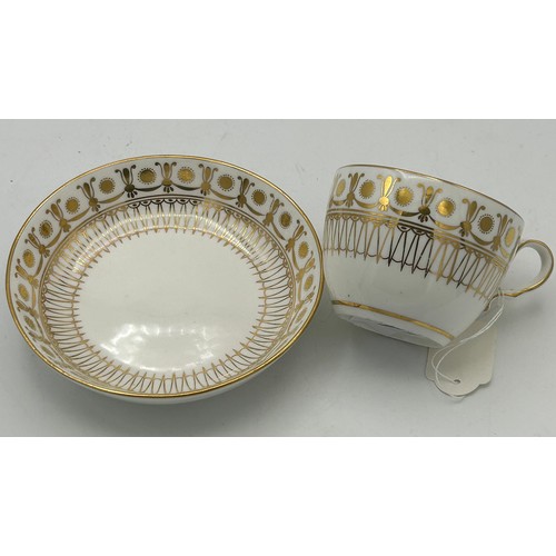 295 - A group of early 19th century hand-painted Spode porcelain cups and saucers with gilding, c. 1820. S... 