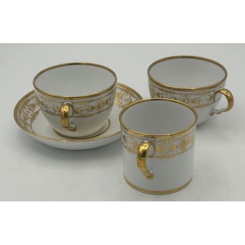 295 - A group of early 19th century hand-painted Spode porcelain cups and saucers with gilding, c. 1820. S... 