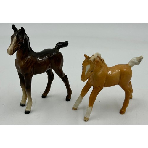 434 - A Collection of Beswick to include a fox, 2 x Donkey/Mules, 3 x bay horses and one palomino horse. T... 