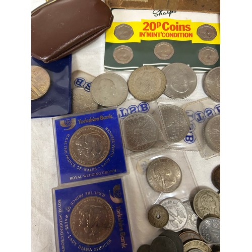 740 - A quantity of coinage and notes to include 11 Great Britain Crowns, WW2 coinage from Europe includin... 