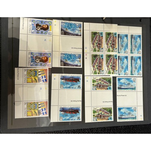 745 - An accumulation of World and GB stamps in 14 albums.
GB mainly 1980's mint in blocks and presentatio... 