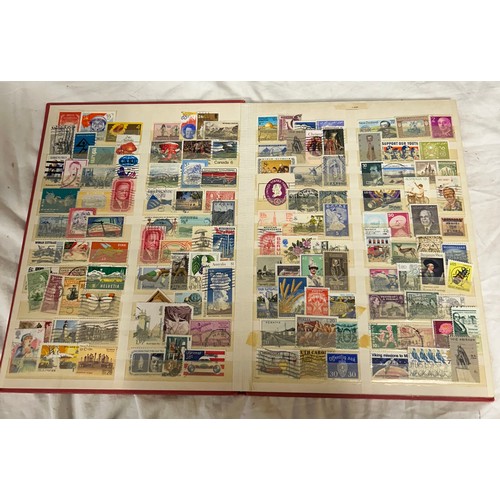 745 - An accumulation of World and GB stamps in 14 albums.
GB mainly 1980's mint in blocks and presentatio... 