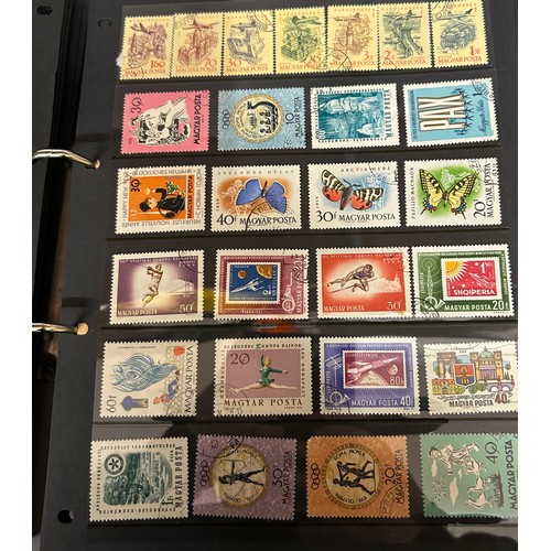 745 - An accumulation of World and GB stamps in 14 albums.
GB mainly 1980's mint in blocks and presentatio... 