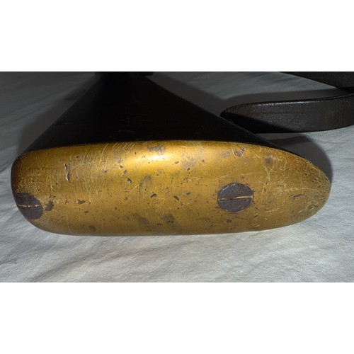 1237 - A percussion volunteers rifle marked with V R Crown 1860 to lock, inscribed V-DNA-2-18 to brass heel... 