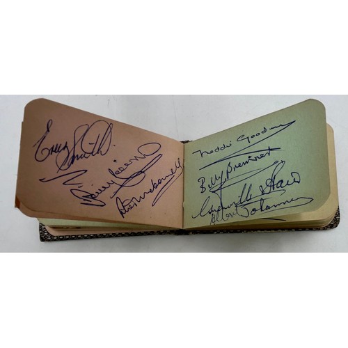 929 - Leeds United interest. A small autograph book containing autographs relating to Leeds United in 1962... 