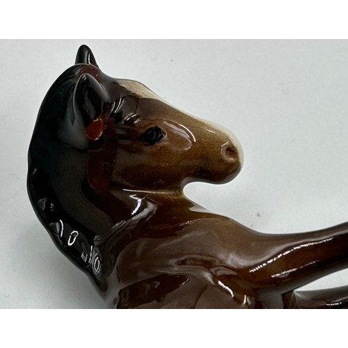 457 - Collection of Beswick to include Aberdeen Angus Bull with gold stamp No. 1562 to base and 6 x horses... 