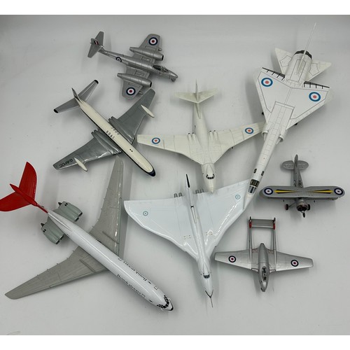 1129 - A collection of Corgi Aeroplanes to include B.O.A.C DH Comet, Vickers Valiant, Avro Vulcan, Vampire,... 