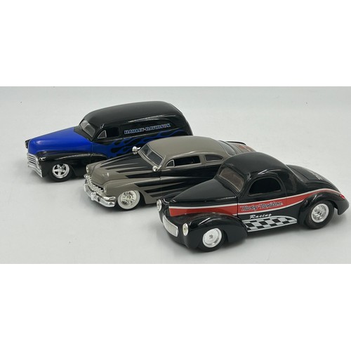 1158 - Three Harley - Davidson die cast replica models models : 1946 Chevy Street Rod 1:25 model 97899-99V,... 