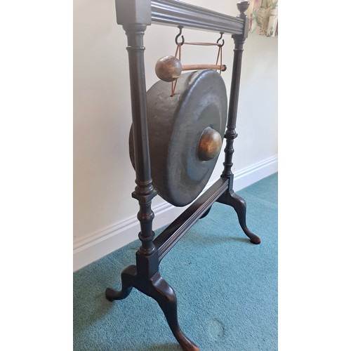 89 - A 19thC gong on mahogany frame. 89cm h x 60cm w x 35cm d.