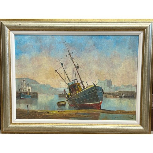 1319 - Don Micklethwaite (British 1936-): Scarborough Harbour, oil on board, signed lower right Don M. Imag... 