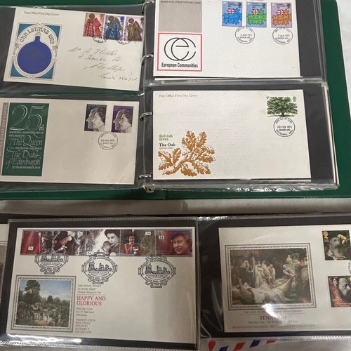 752 - GB and World first day covers. GB to include 'Presentation Philatelic Services Sotherby's Collection... 