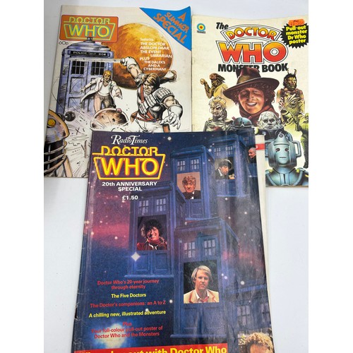 1100 - A large collection of 'Doctor Who Weekly' by Marvel Comics (87 issues) including Nos.5/14/15/19/20/2... 