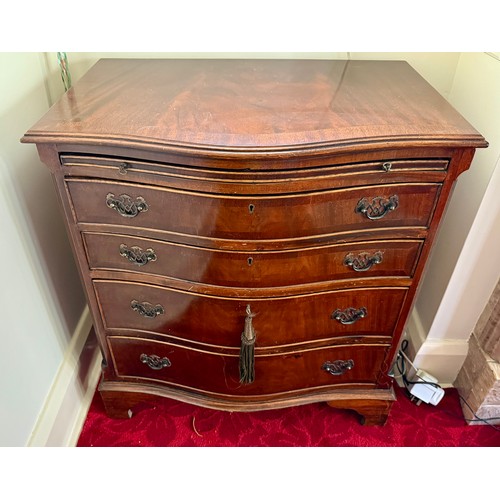 99 - Two mahogany serpentine fronted chests of drawers on bracket feet with brushing sides. 70 w x 48 d x... 