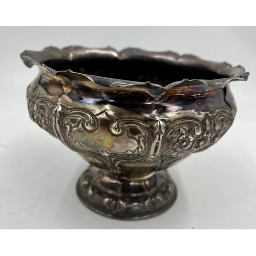 847 - A hallmarked silver pedestal bowl. Sheffield 1904, maker Atkinson Brothers. Weight 263gm.