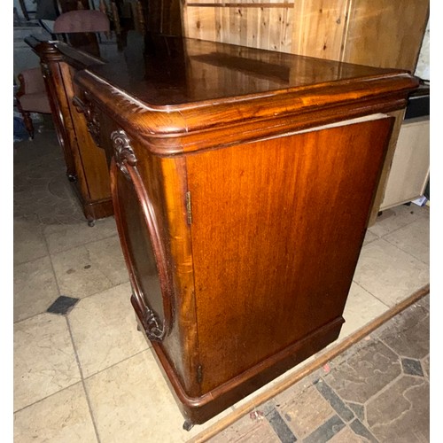 117 - A 19thC mahogany twin pedestal sideboard, central drawer and upstand to back. 192 w x 67 d x 95cm h.... 