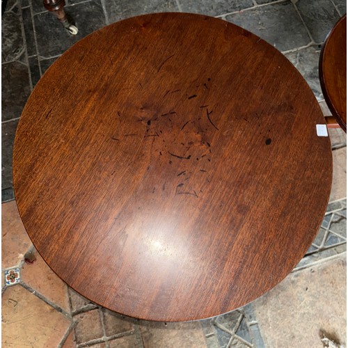 123 - A 19thC mahogany tilt top pedestal table with circular top. 59 d x 73cm h.