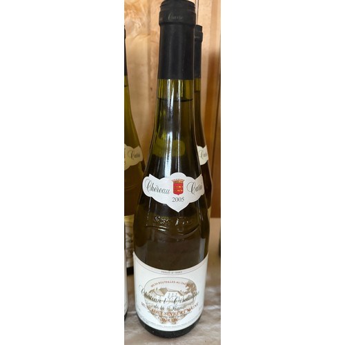 18 - Chateau L'Oiseliniere de La Ramee, Muscadet Sevre et Maines. 2005. 9 x 75cl. Together with  Olivier ... 
