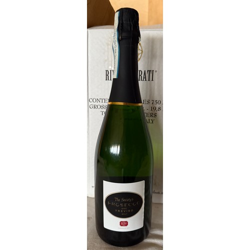 39 - The Wine Society: Riva Dei Frati Prosecco Doc. 18 x 750ml. Treriso Brut, in 3 original cardboard box... 