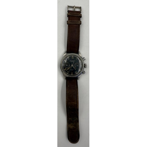996 - A Universal Chronograph Geneve Compur 30 gentleman's wristwatch, circa 1940-41, Spillmann case back ... 