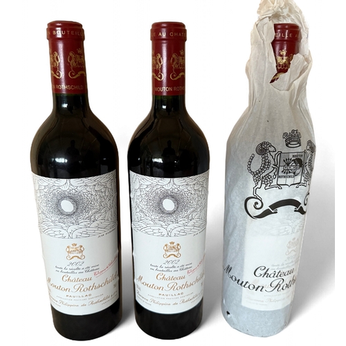Chateau Mouton Rothschild Pauillac. 2002. 3 x 75cl.