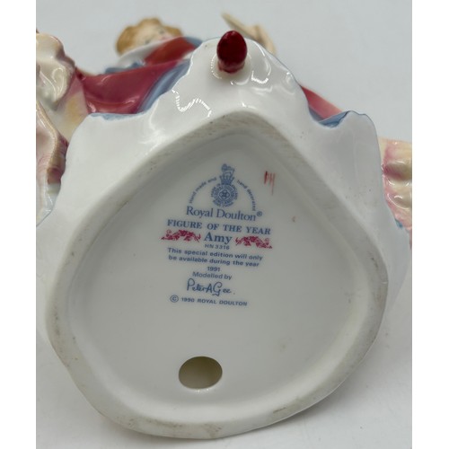 28 - A collection of Royal Doulton figures to include Red Red Rose Language of Love limited edition 3888/... 