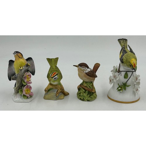 32 - A large collection of birds to include 20 x Goebel, 13 x Royal Worcester, 6 x Royal Adderley togethe... 