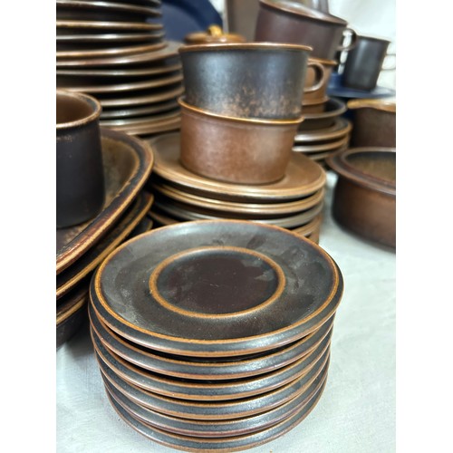 205 - Arabia Finland brown 'Ruska' pattern part dinner service comprising of 2 x serving dishes 34cm x 24c... 