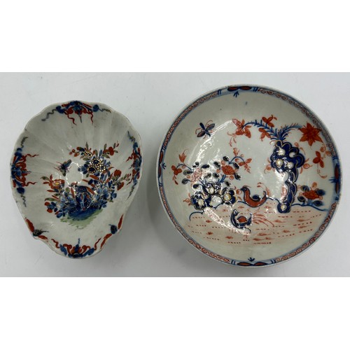 218 - A Spode dish in blue 'tower' pattern design with mark to base 26.5cm x 18cm, a Worcester shell shape... 