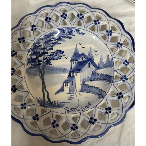 206 - A collection of plates to include Royal Copenhagen Christmas plates 1974, 1975, 1977, 1978, 1979, 19... 