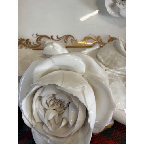 218 - Continental white porcelain figures and a white and gilt dish with floral decoration, 31cm x 26cm. (... 