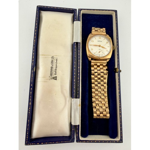 866 - A gentleman’s Vertex 9 carat gold cased wristwatch. Weight 51.5gm.