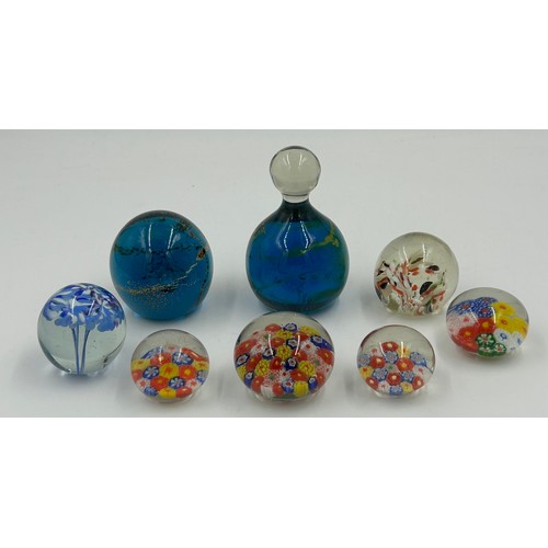 469 - Glass paperweights to include 2 x Mdina both marked to base, tallest 10.5cm together with six others... 