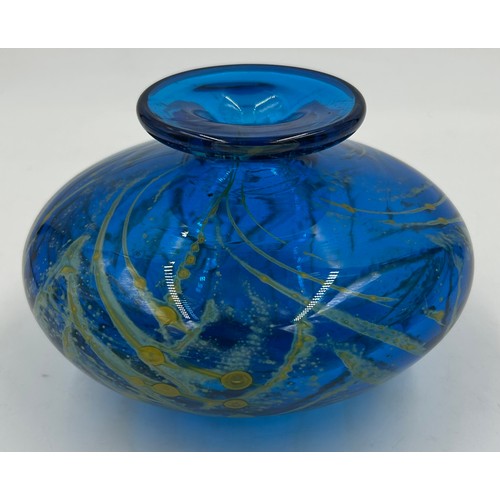 475 - Five pieces of Mdina glass in blue and green hues to include 3 squat vases, tallest 12cm h and 2 x p... 