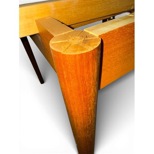 179 - A Möbler Denmark extending dining table. Extended 164cm l x 84cm w x 75cm h. Closed 85cm x 85cm.