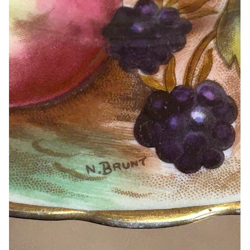 423 - Aynsley Orchard Gold c746 pattern to include 2 x cups, 2 x saucers 1 x plate 16cm d all signed D. Jo... 