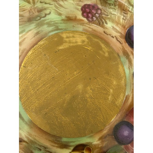 423 - Aynsley Orchard Gold c746 pattern to include 2 x cups, 2 x saucers 1 x plate 16cm d all signed D. Jo... 