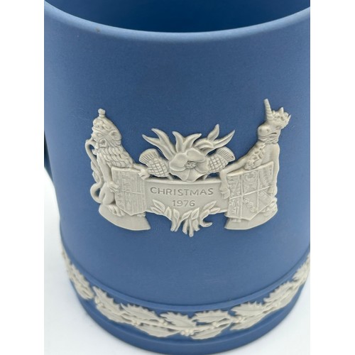 442 - Wedgwood blue jasperware to include a footed fruit bowl 20cm d x 13cm h and 6 x Christmas Mugs 11cm ... 