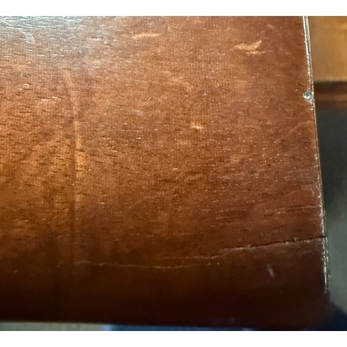 63 - A 19thC mahogany chest of four graduating drawers on splay bracket feet. 76cm w x 46cm d x 78cm h.