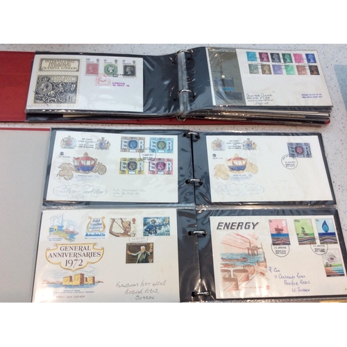 291 - Mixed lot comprising The Official Collection Of World Wildlife First Day Covers (108 covers in offic... 