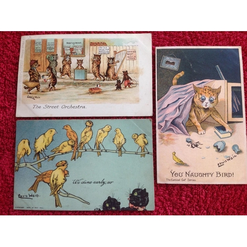 250 - An original old album of approximately 500 Golden Age postcards, with both British and foreign topog... 