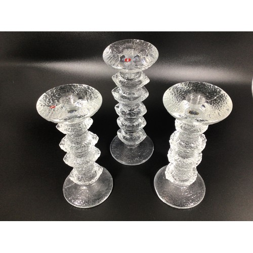 18 - SECTION 18.  Various glass ‘Festivo’ candlesticks designed Timo Sarpaneva (1926-2006), Finland, for ... 