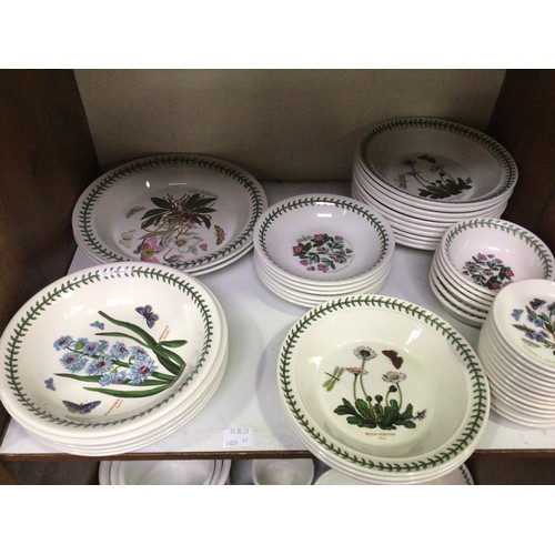 10 - SECTION 10.  Portmeirion ‘Botanic Garden’ pattern mixed lot of part dinner wares including plates, v... 