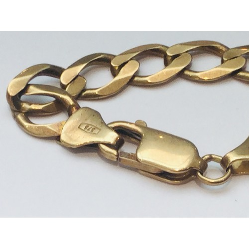 133 - A 9ct yellow gold curb link chain, weighs 25.6 grams, measures 22 inches in length.